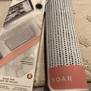 SOAR Desk Pad